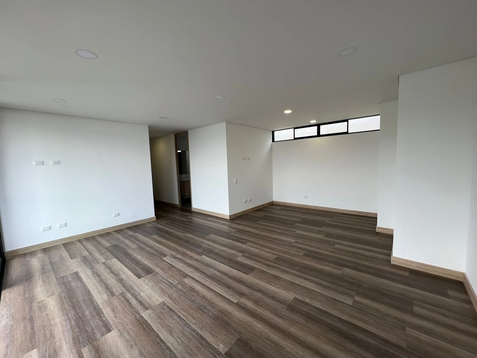 ARRIENDO APARTAMENTO EN EL POBLADO
