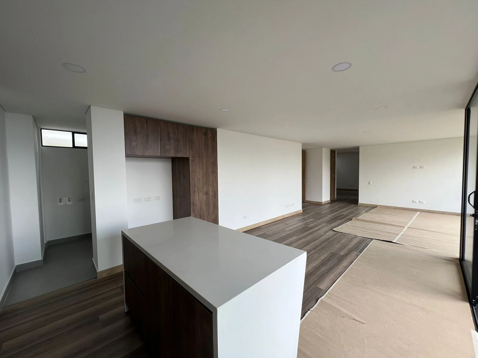 ARRIENDO APARTAMENTO EN EL POBLADO