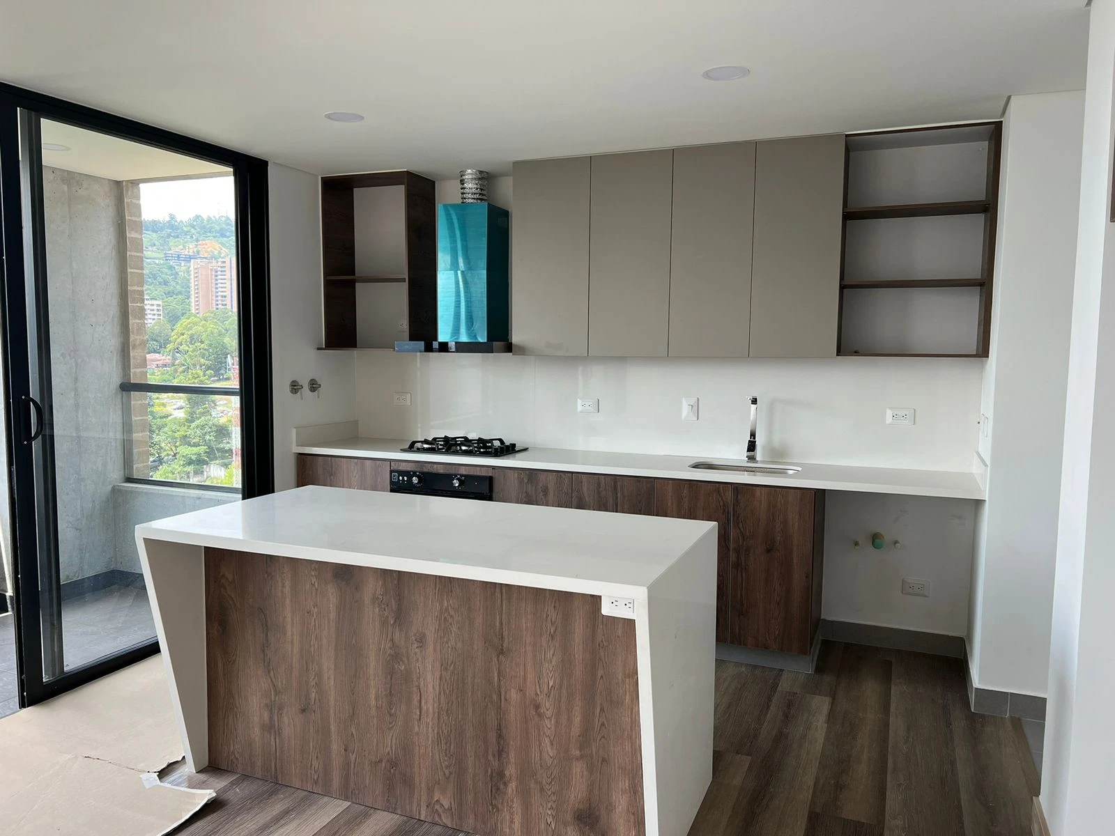ARRIENDO APARTAMENTO EN EL POBLADO