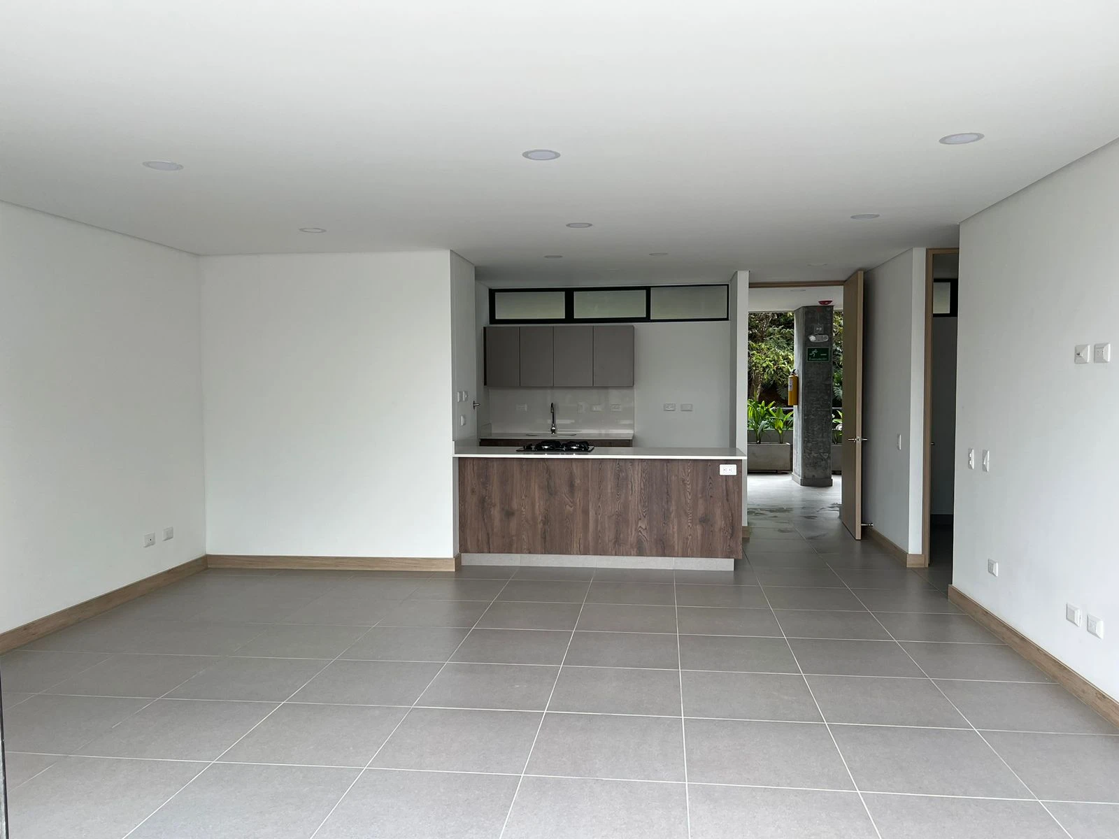 ARRIENDO APARTAMENTO EN EL POBLADO