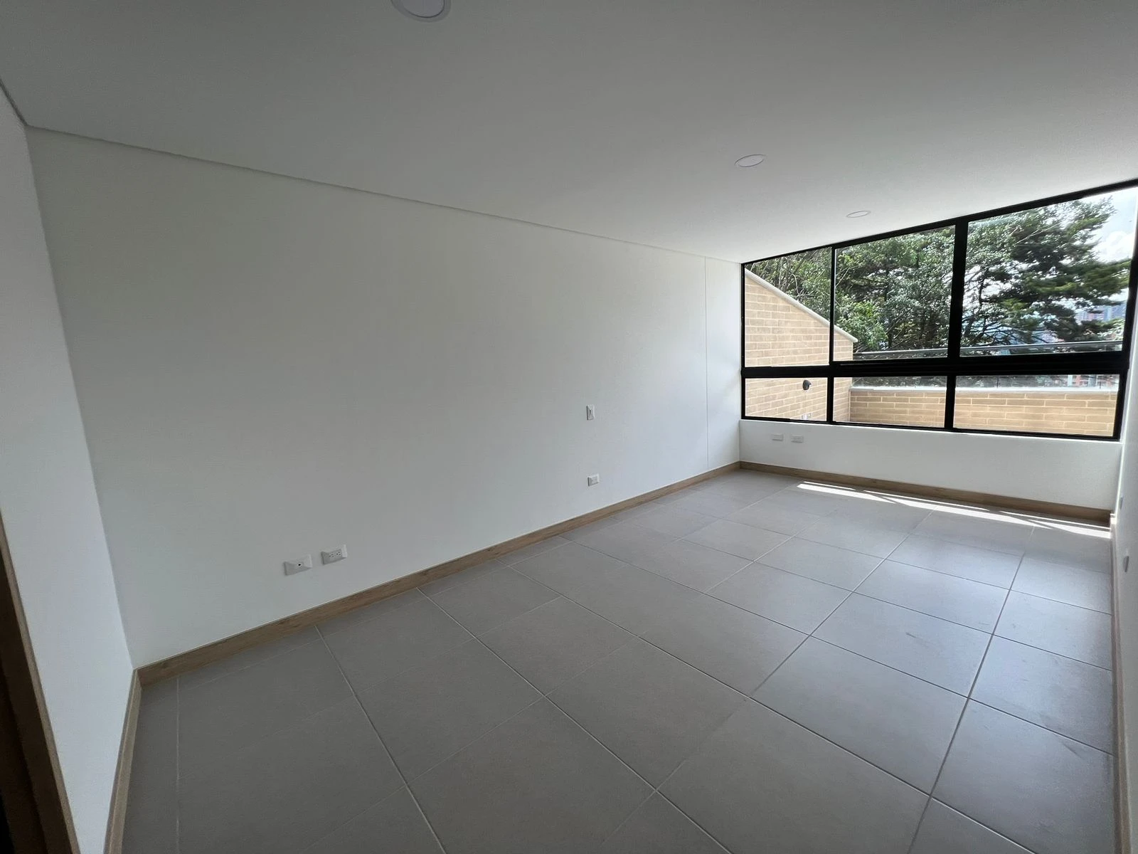 ARRIENDO APARTAMENTO EN EL POBLADO