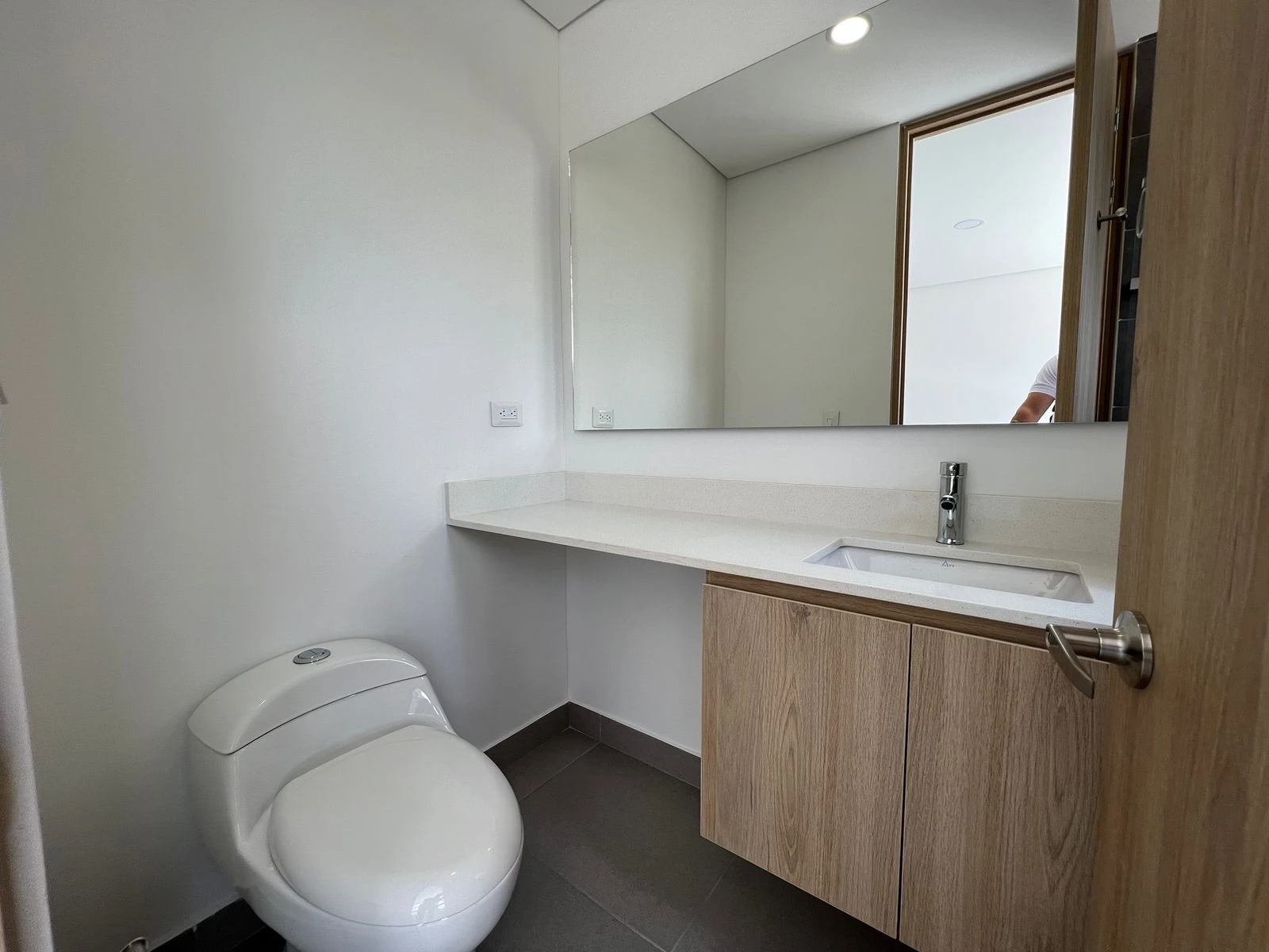 ARRIENDO APARTAMENTO EN EL POBLADO