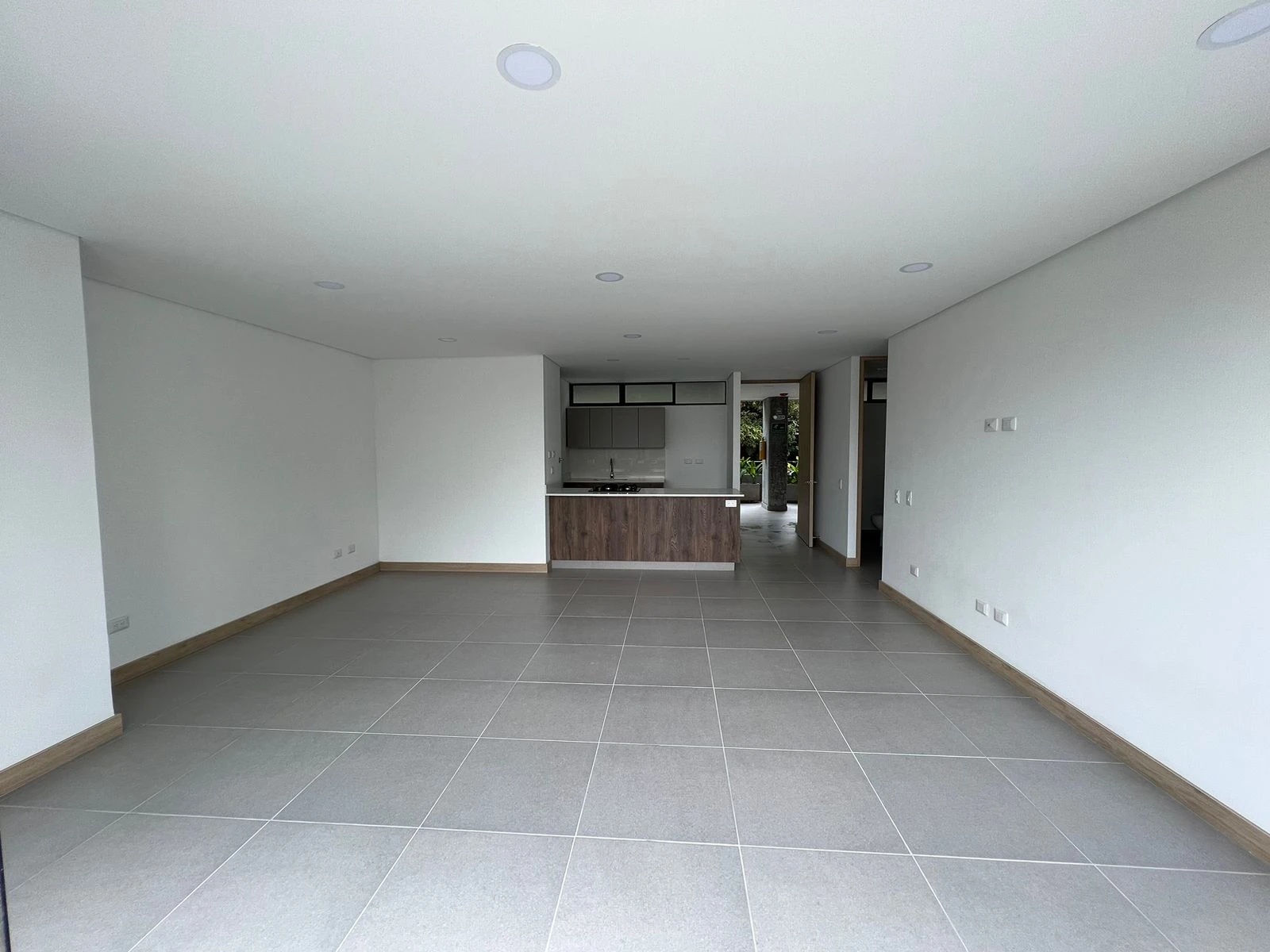 ARRIENDO APARTAMENTO EN EL POBLADO