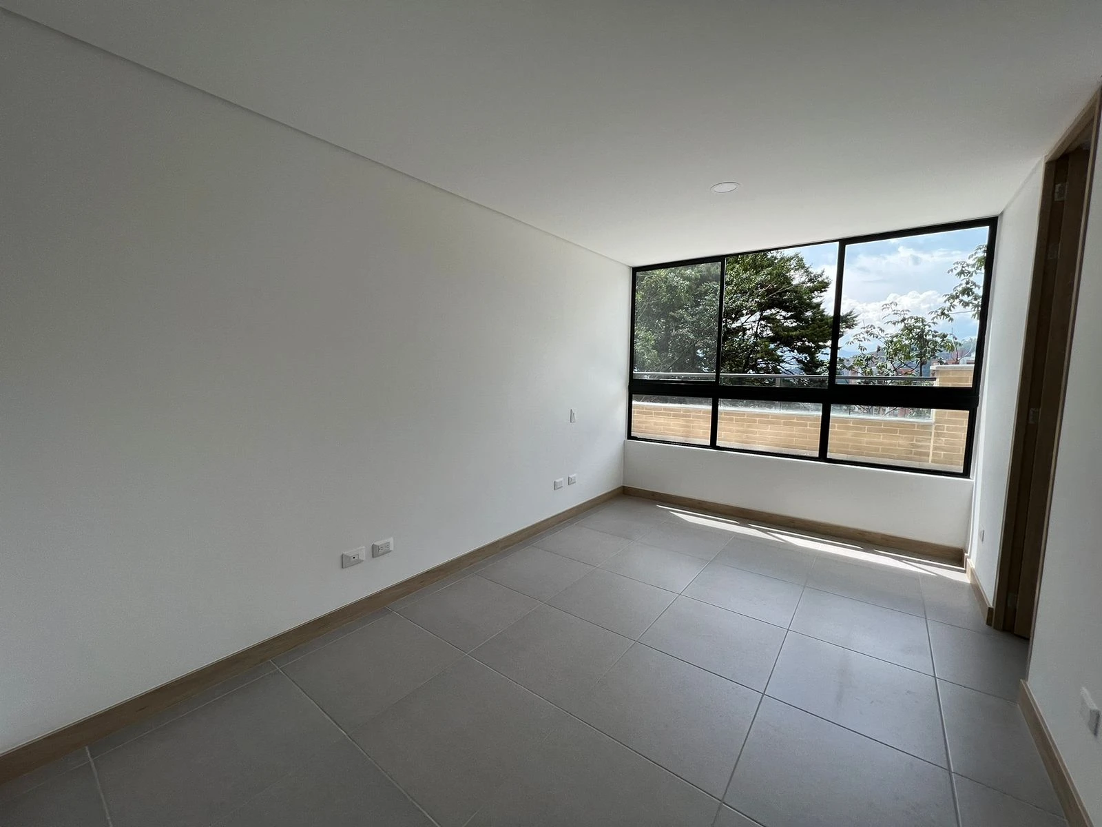 ARRIENDO APARTAMENTO EN EL POBLADO