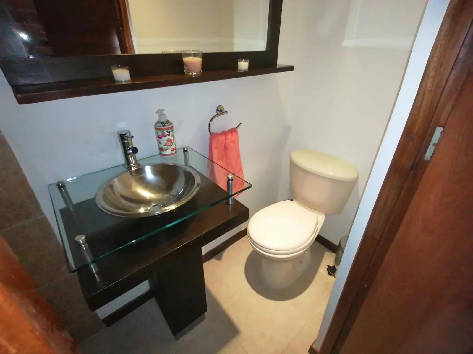Apartamento Amoblado en arrendamiento  Santamaría de los ángeles.