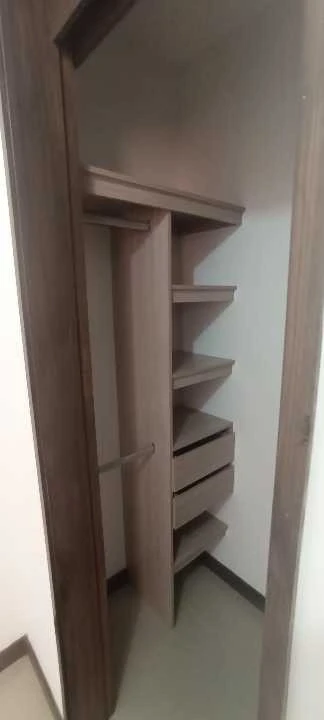 Se Arrienda apartamento sector niquia al frente de la estación metro