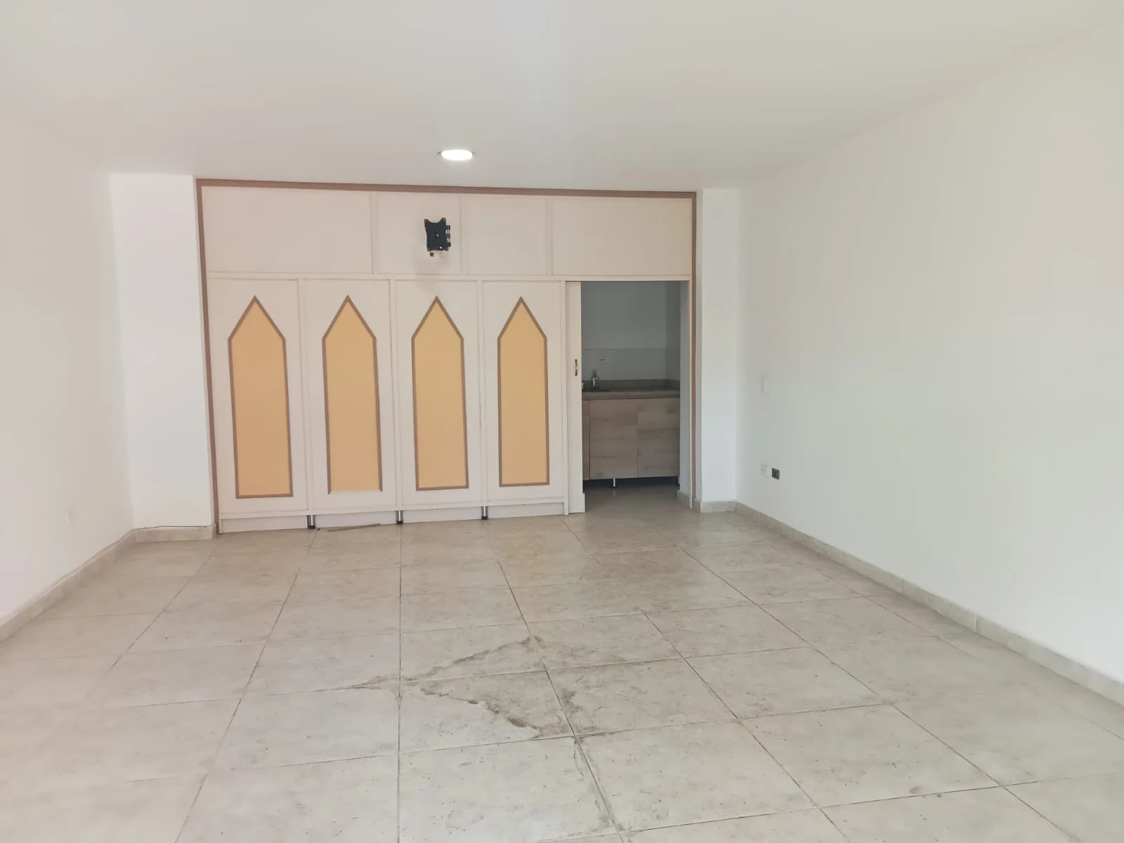 Local en Arriendo Sector Belén los Alpes