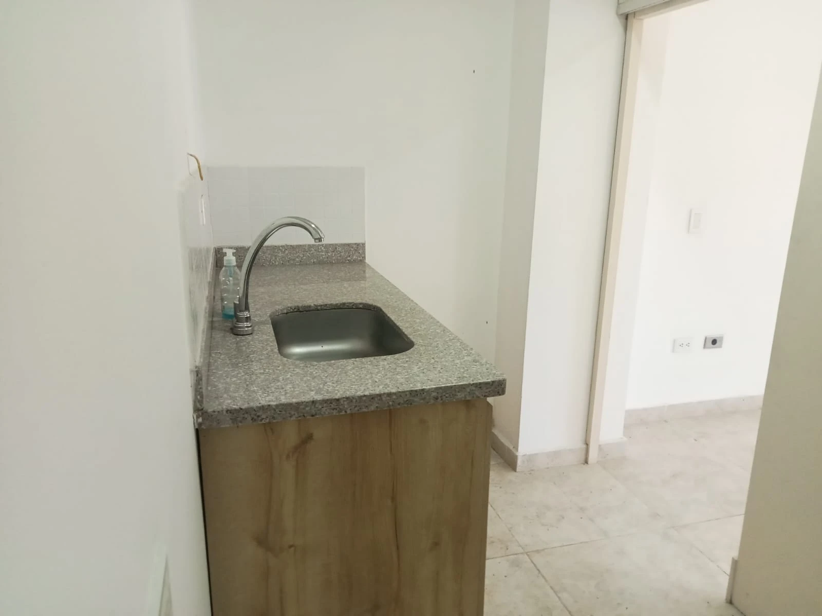 Local en Arriendo Sector Belén los Alpes