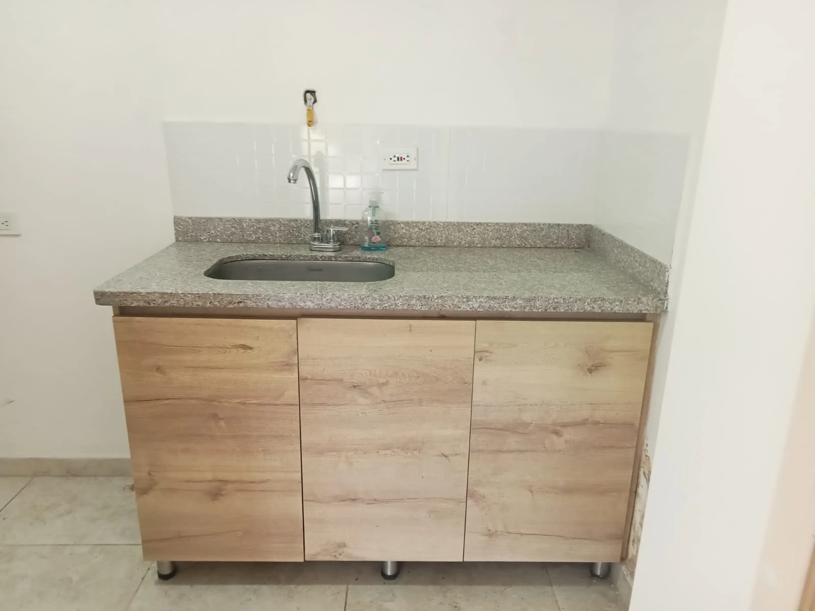 Local en Arriendo Sector Belén los Alpes