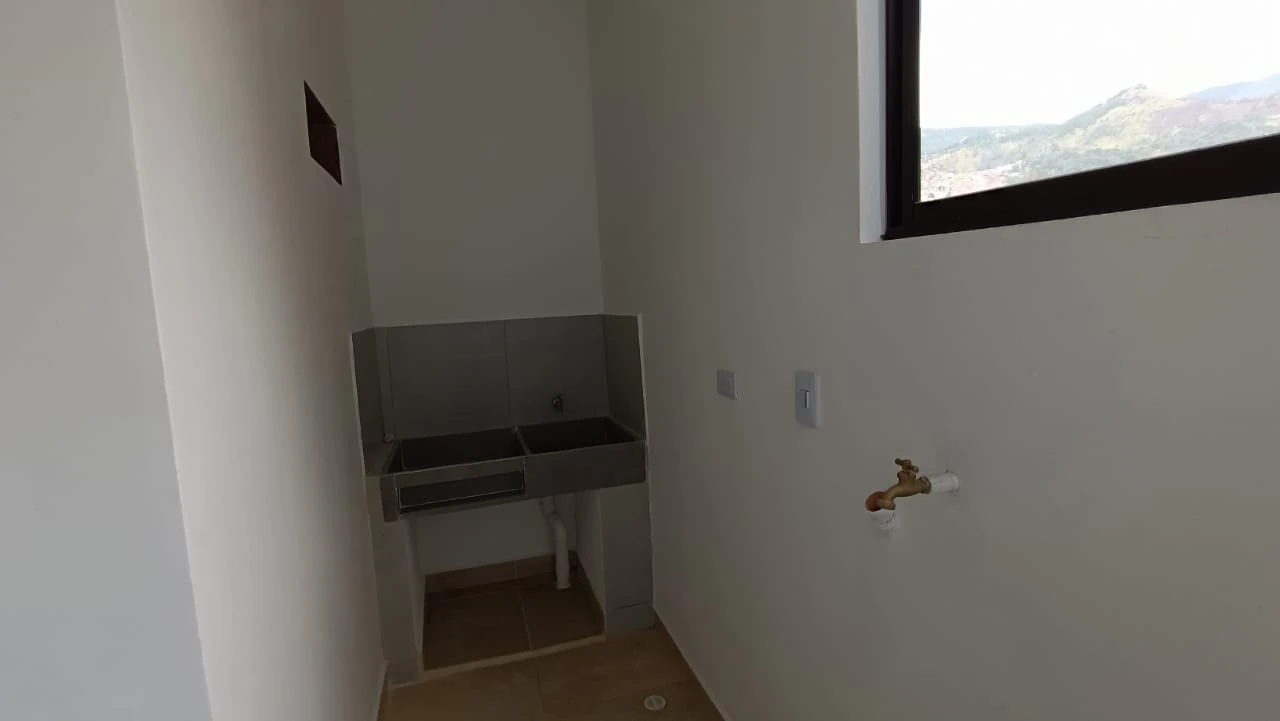 Apartamento en Arriendo La Milagrosa Medellín