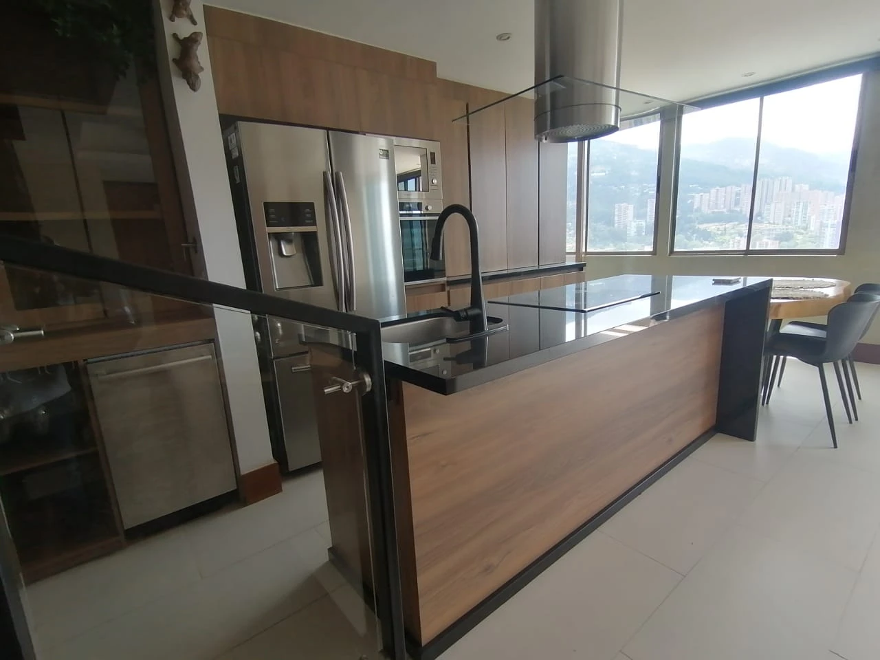 Apartamento en Arriendo Duplex amoblado, sector Poblado.