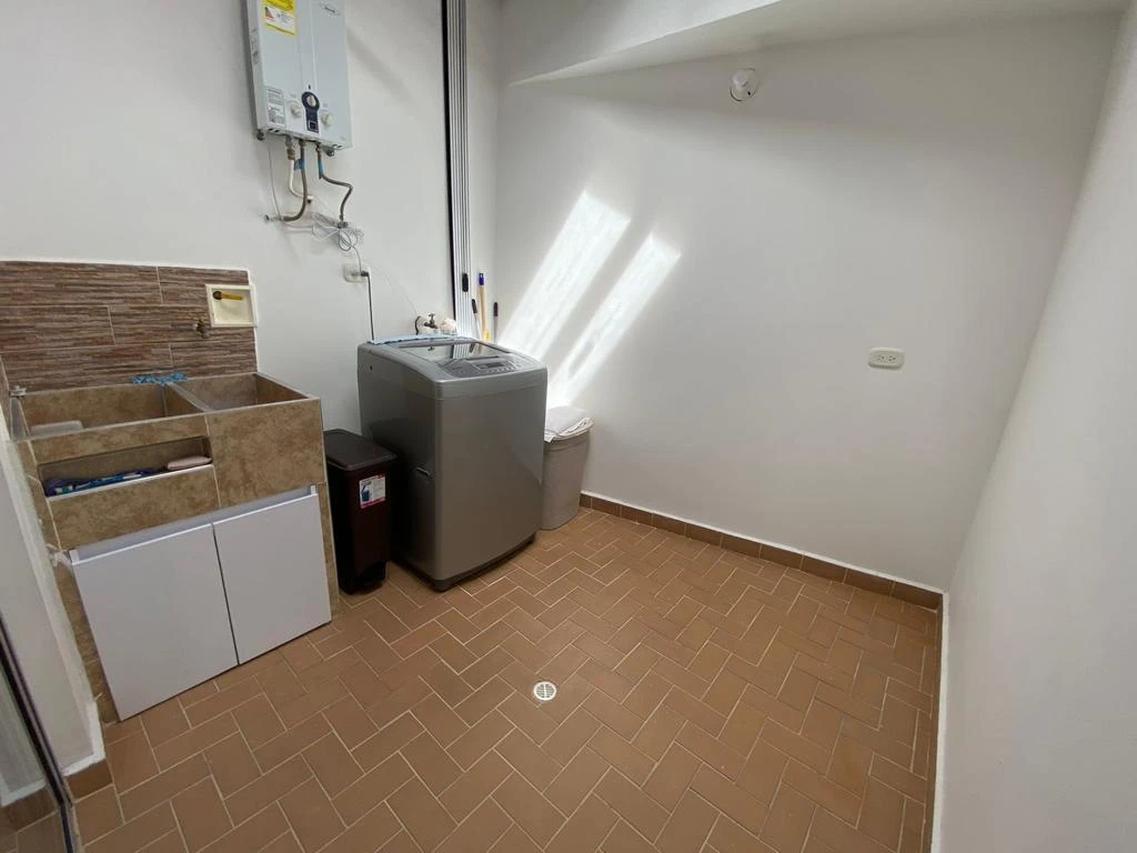APARTAMENTO EN VENTA EN RIONEGRO - JARDINES DE LA CATOLICA 