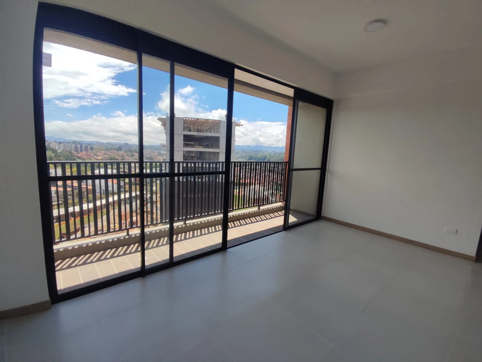 APARTAMENTO EN ARRIENDO RIONEGRO- SECTOR BARRO BLANCO 