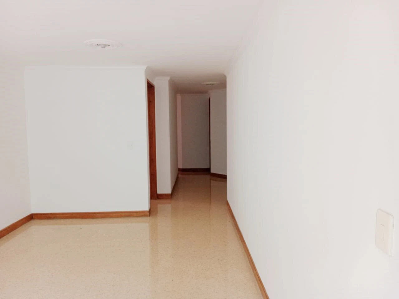 ARRIENDO APARTAMENTO EN EVIGADO 
