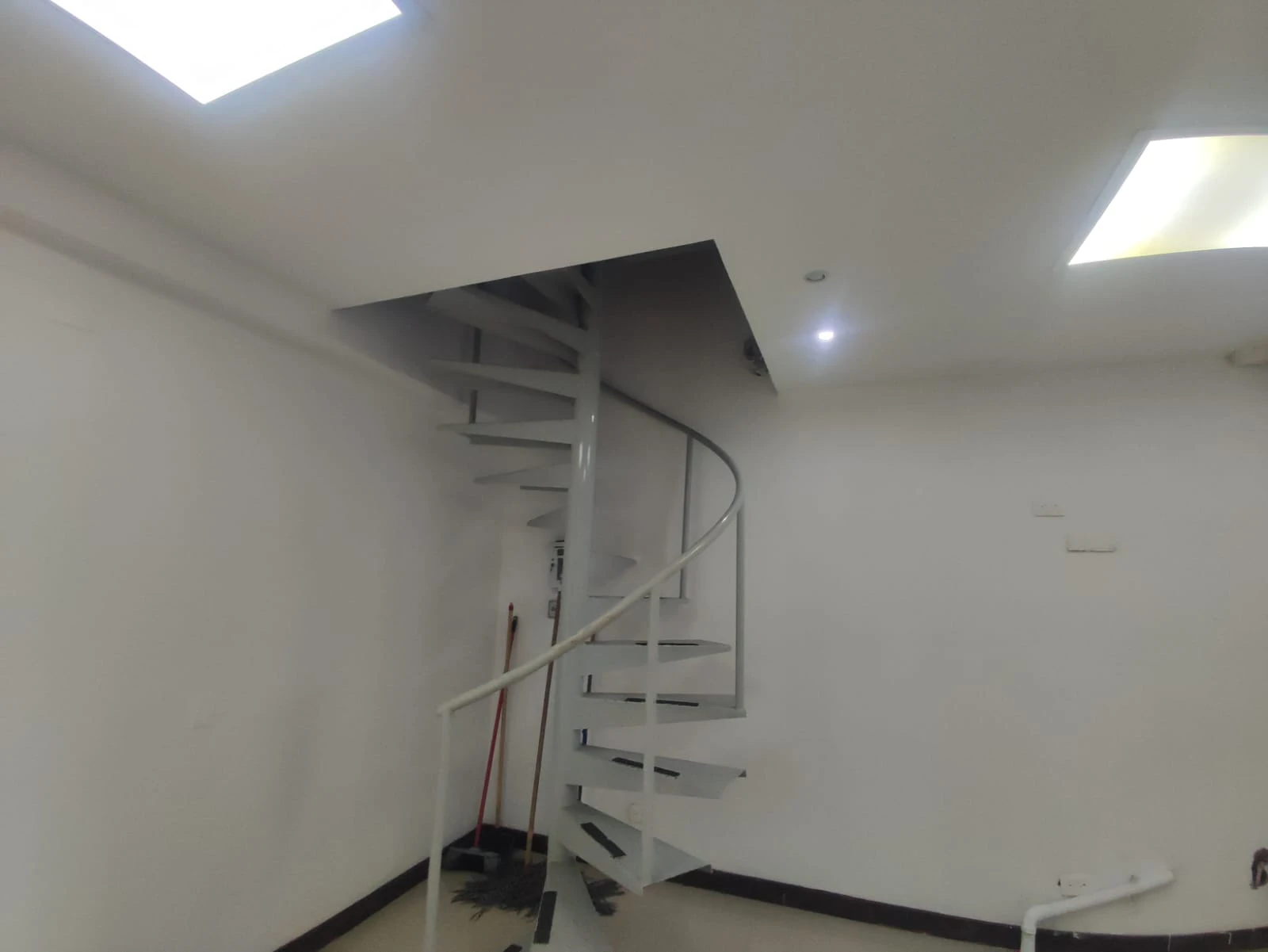 LOCAL EN ARRIENDO COMPEX LLANOGRANDE - RIONEGRO 