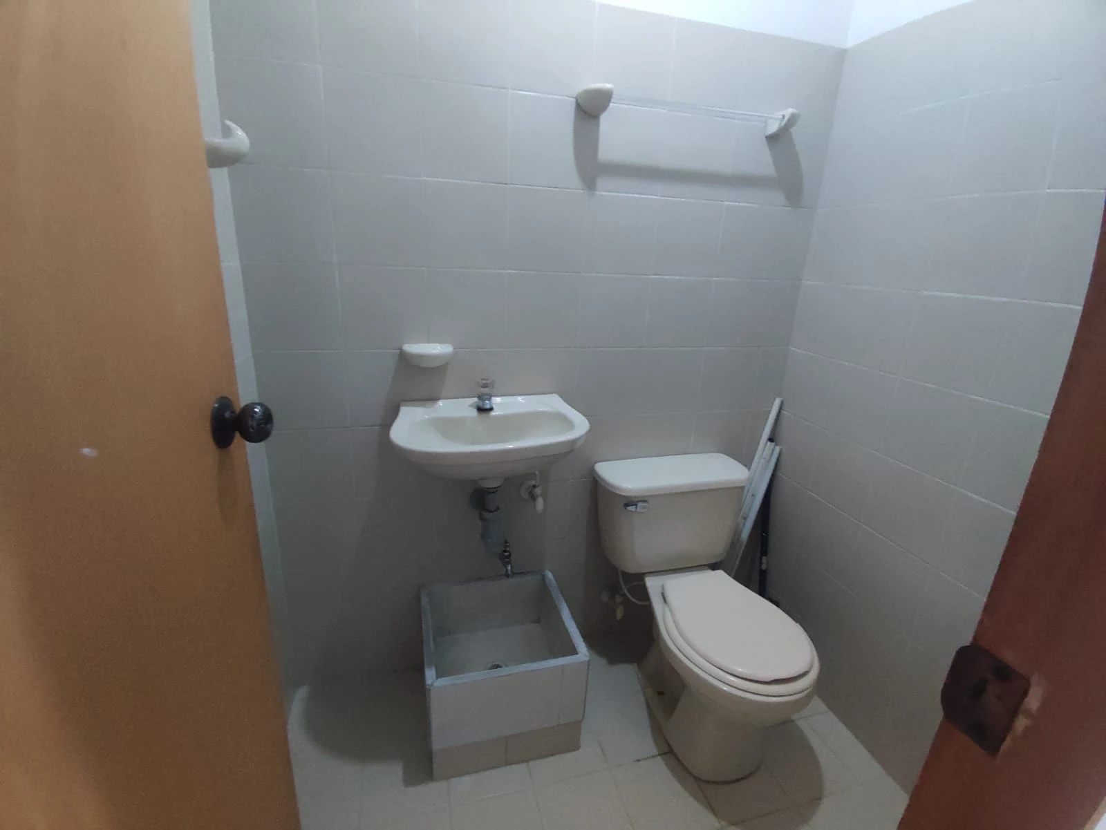 LOCAL EN ARRIENDO COMPEX LLANOGRANDE - RIONEGRO 