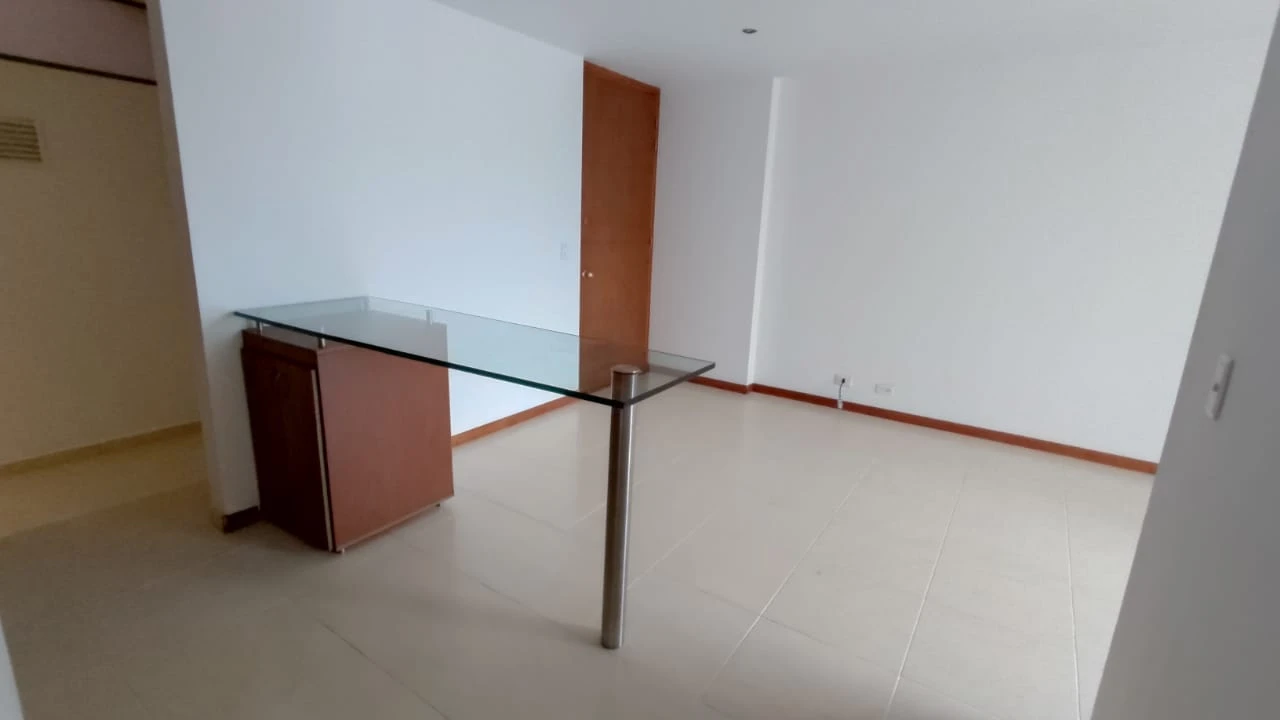 Apartamento en Arriendo sector loma del encierrro