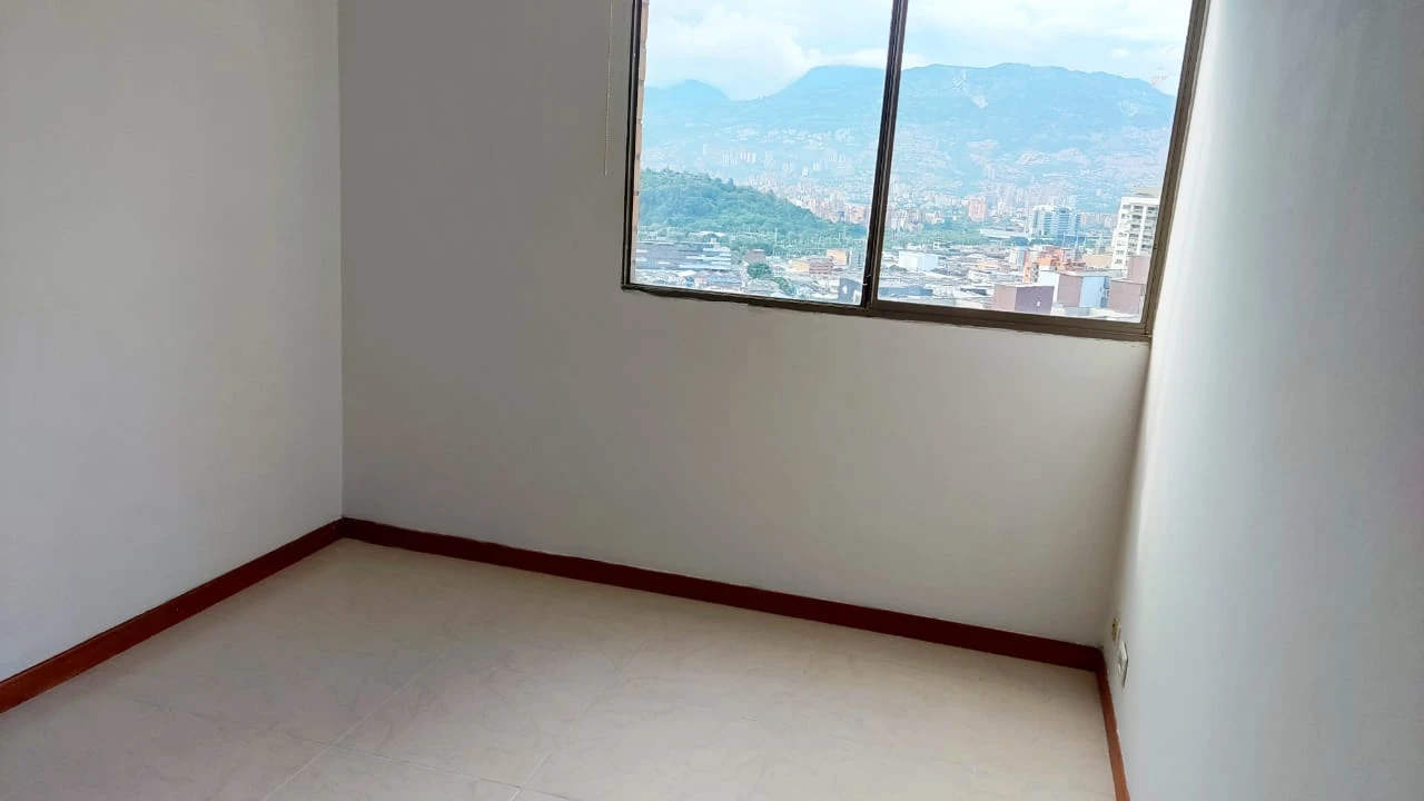 Apartamento en Arriendo sector loma del encierrro