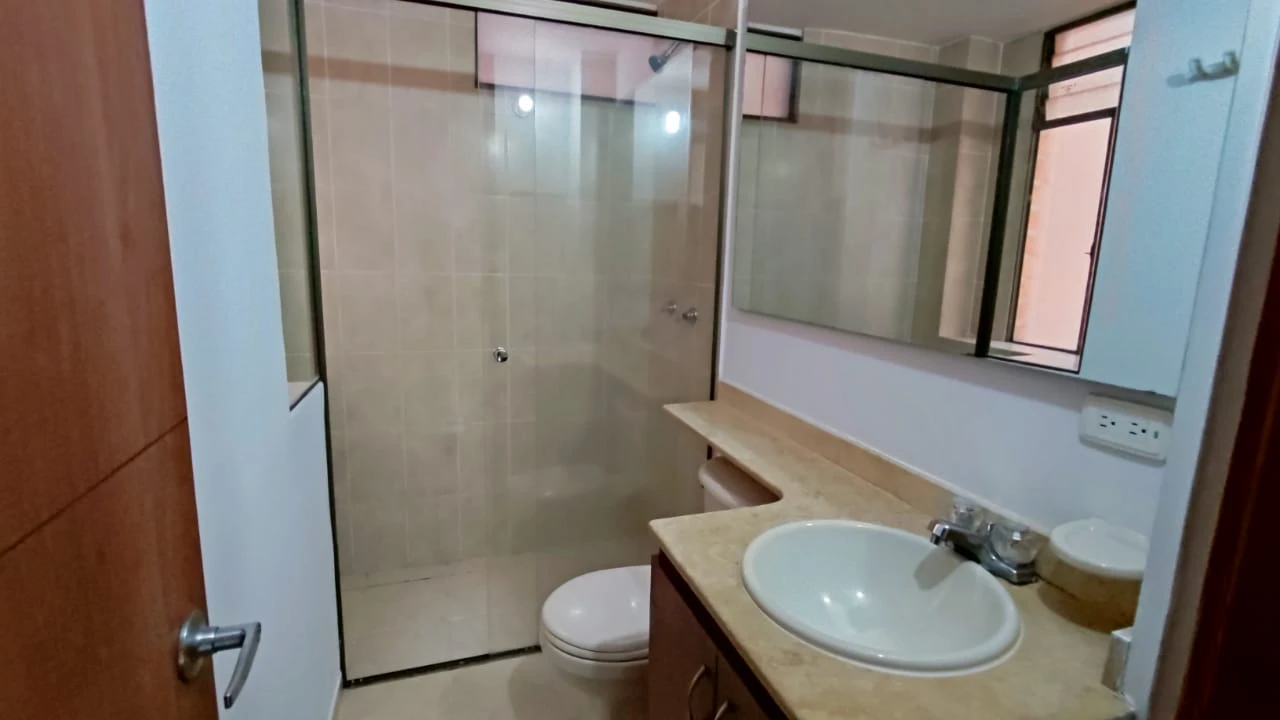 Apartamento en Arriendo sector loma del encierrro