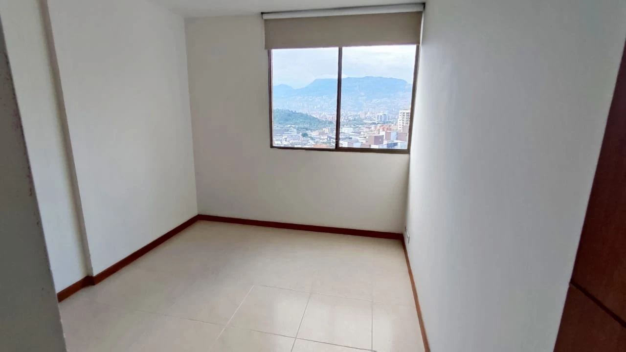 Apartamento en Arriendo sector loma del encierrro