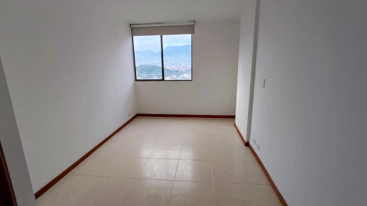 Apartamento en Arriendo sector loma del encierrro