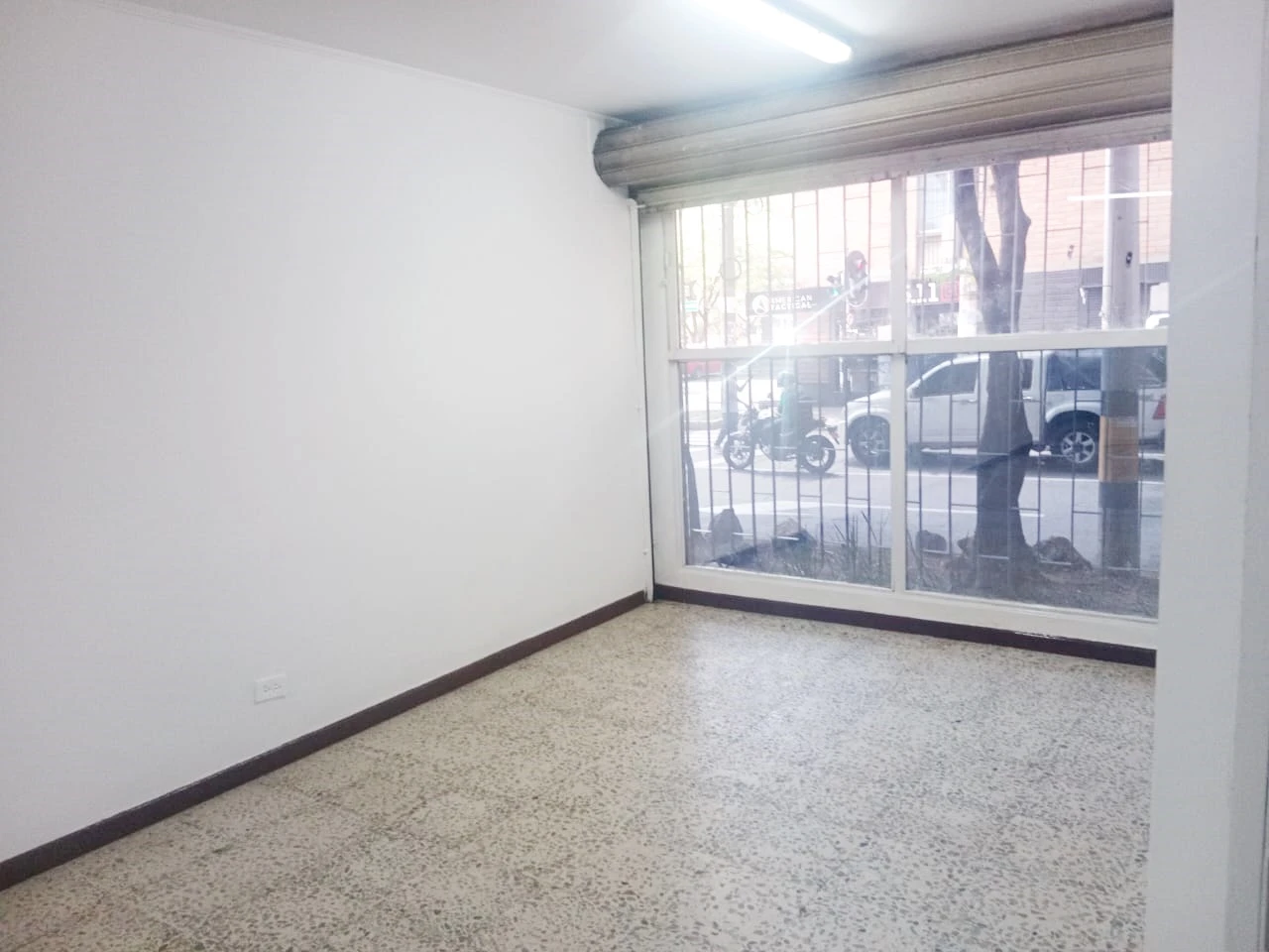 LOCAL COMERCIAL  EN ARRIENDO SECTOR ESTADIO