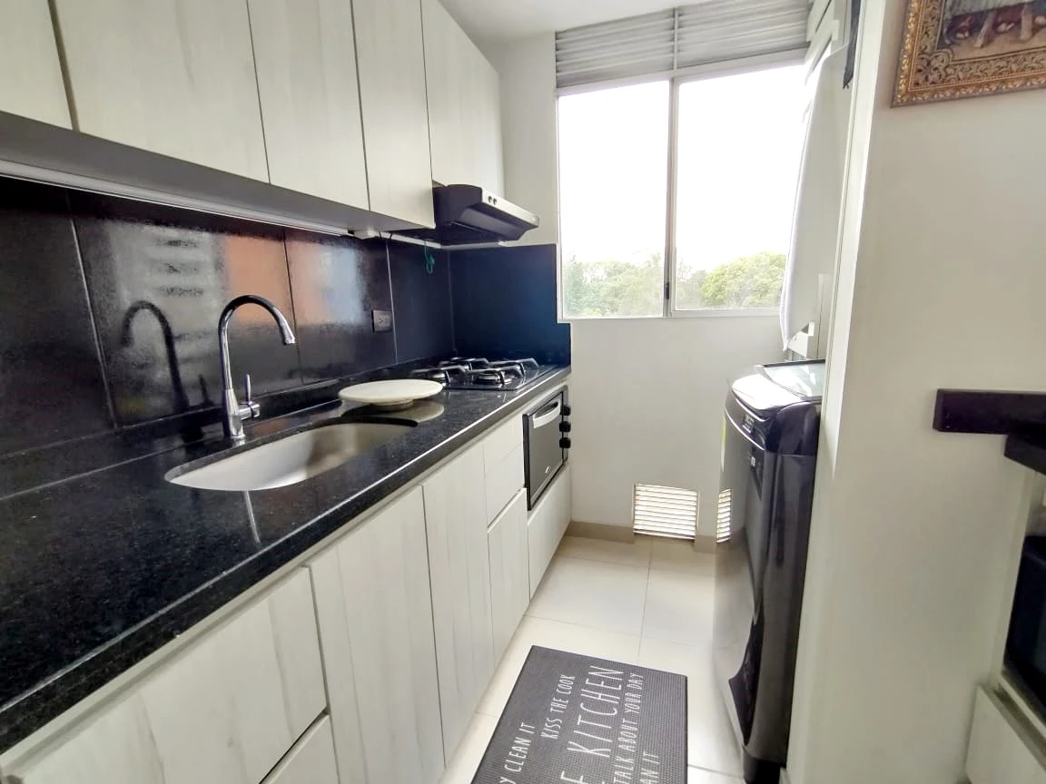Apartamento amoblado en arriendo sector Manila 