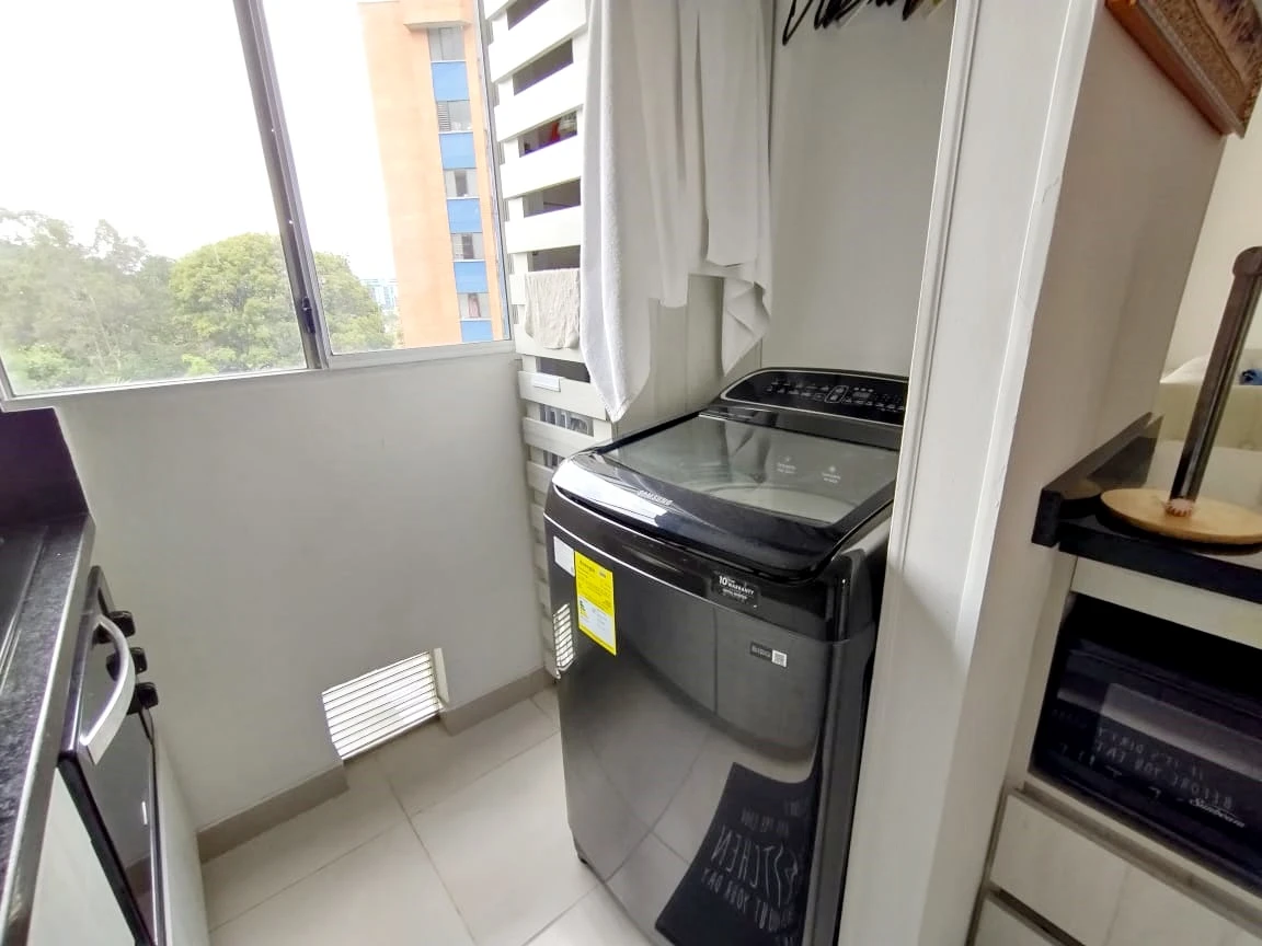 Apartamento amoblado en arriendo sector Manila 