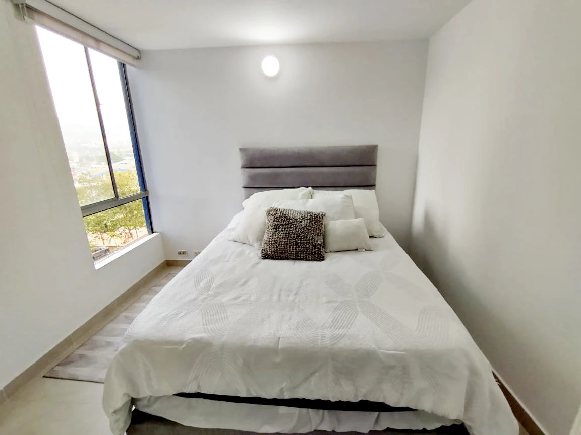 Apartamento amoblado en arriendo sector Manila 