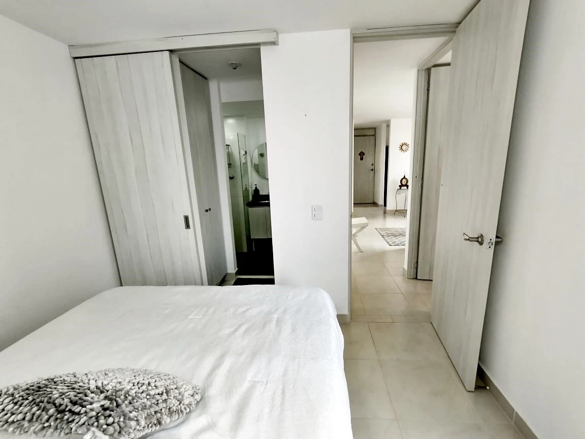 Apartamento amoblado en arriendo sector Manila 