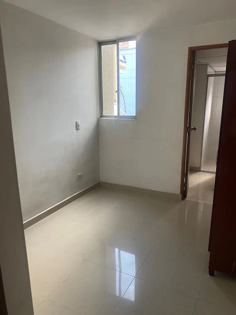 Apartaestudio  en  Venta avenida la playa Medellin 