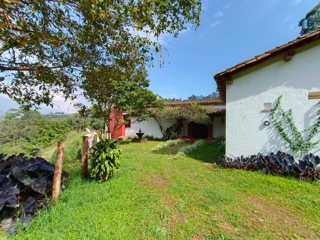 CASA CAMPESTRE VEREDA SAN ISIDRO LA ESTRELLA 