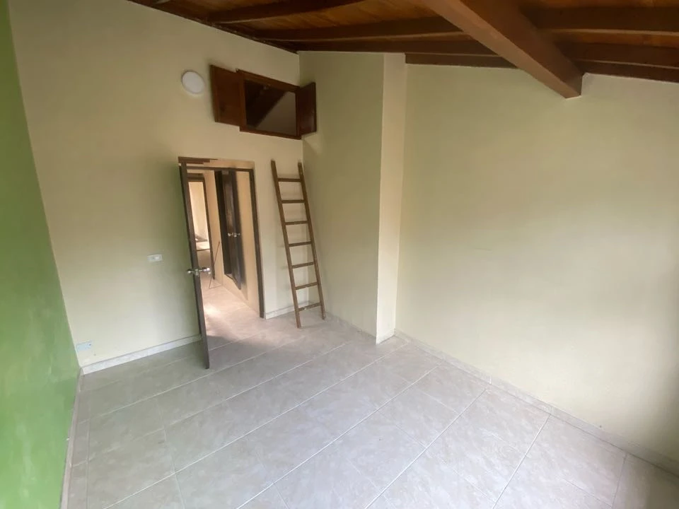 Casa en arriendo sector Gratamira