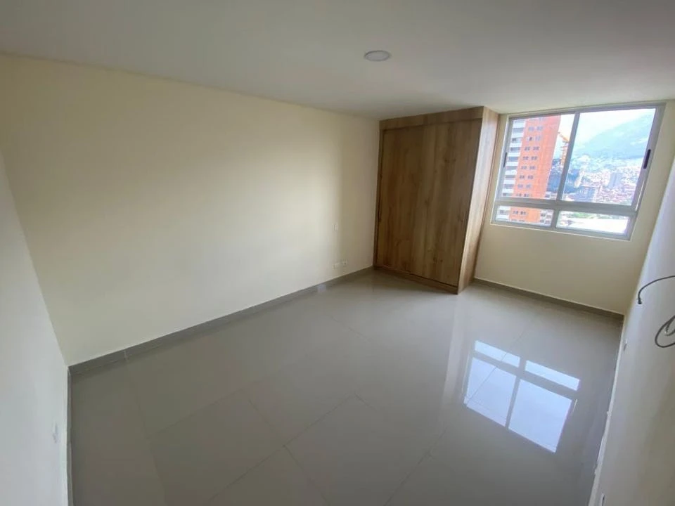 Apartaestudio en arriendo frente a centro comercial Fabricato