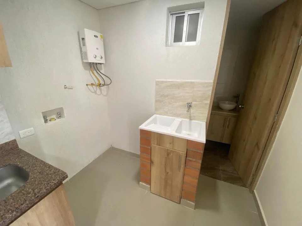Apartaestudio en arriendo frente a centro comercial Fabricato