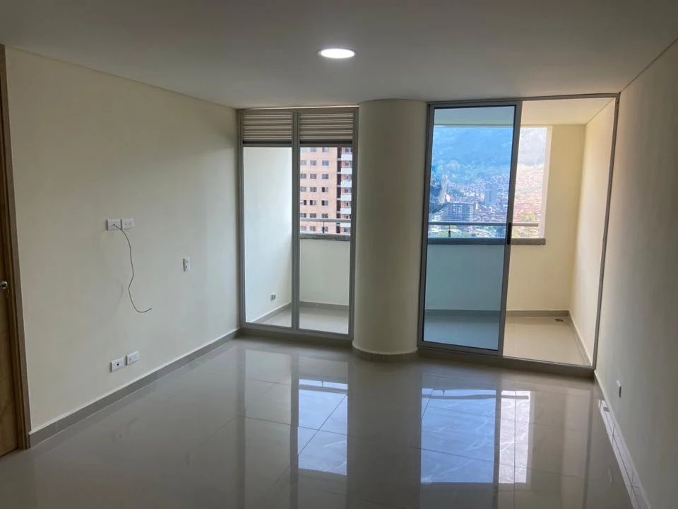 Apartaestudio en arriendo frente a centro comercial Fabricato