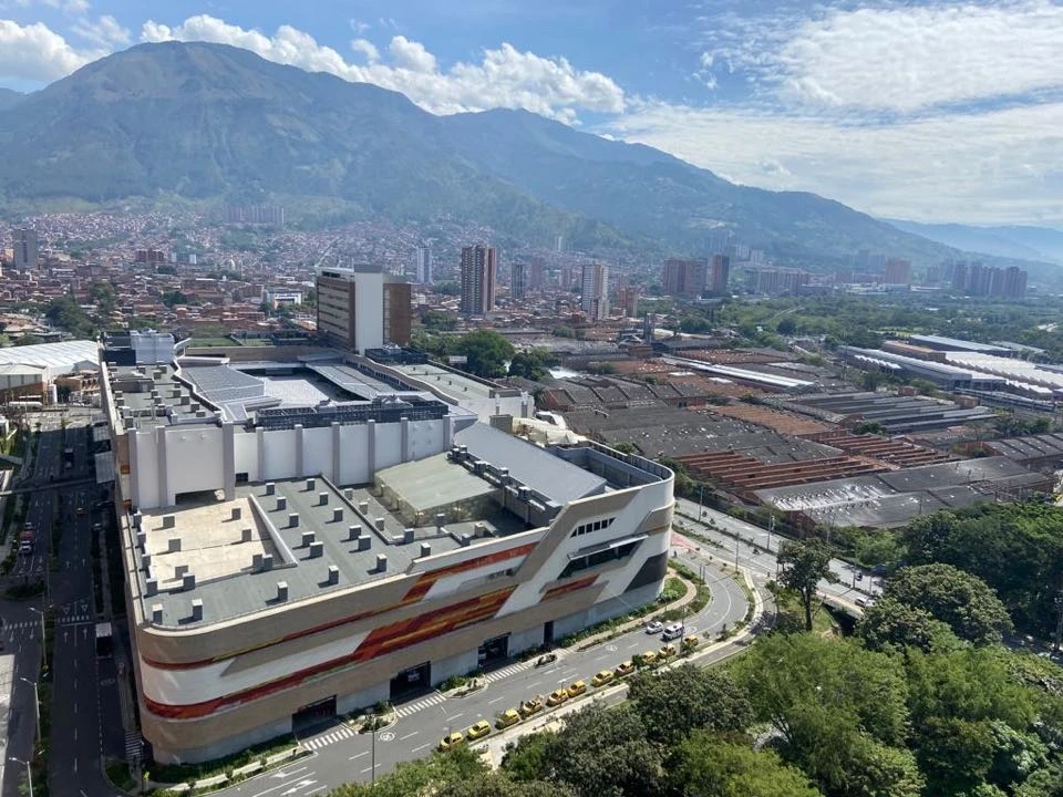 Apartaestudio en arriendo frente a centro comercial Fabricato