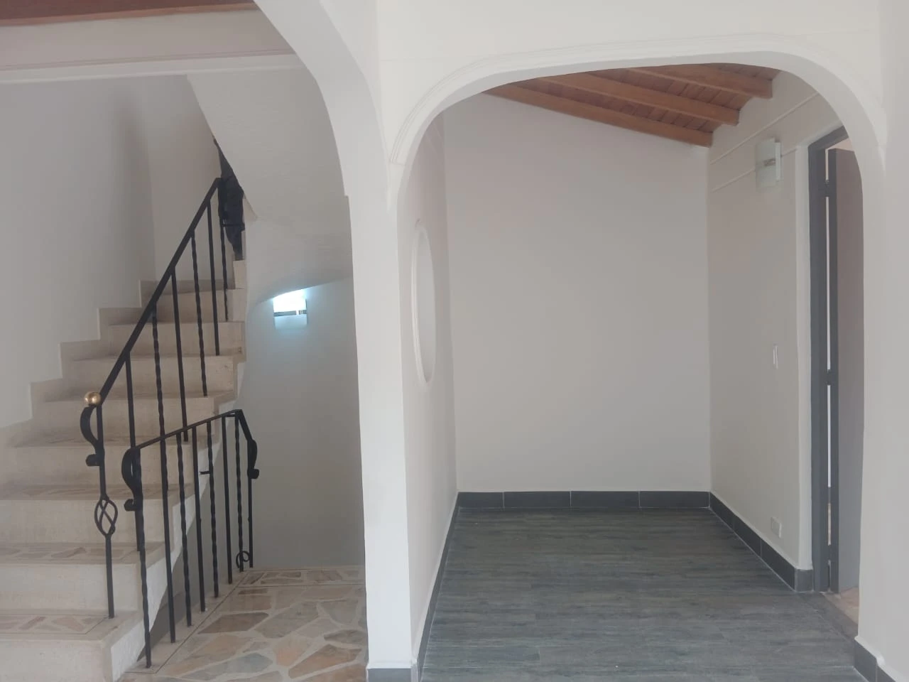 ARRIENDO PENT HOUSE EN LAURELES