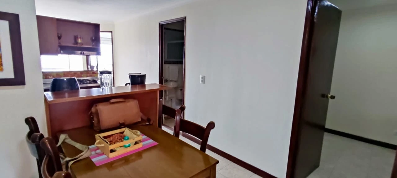 Apartamento  Amoblado en Arriendo sector loma del indio 