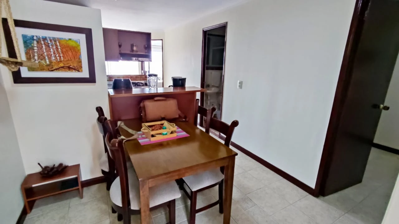 Apartamento  Amoblado en Arriendo sector loma del indio 