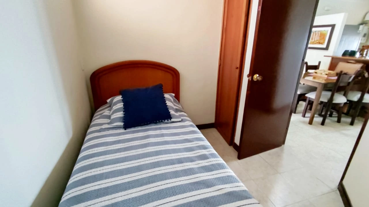 Apartamento  Amoblado en Arriendo sector loma del indio 