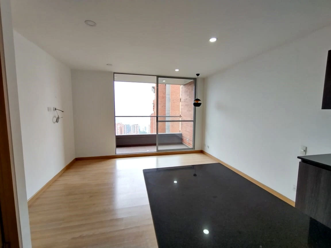 Apartaestudio en arriendo sector Loma de los González 