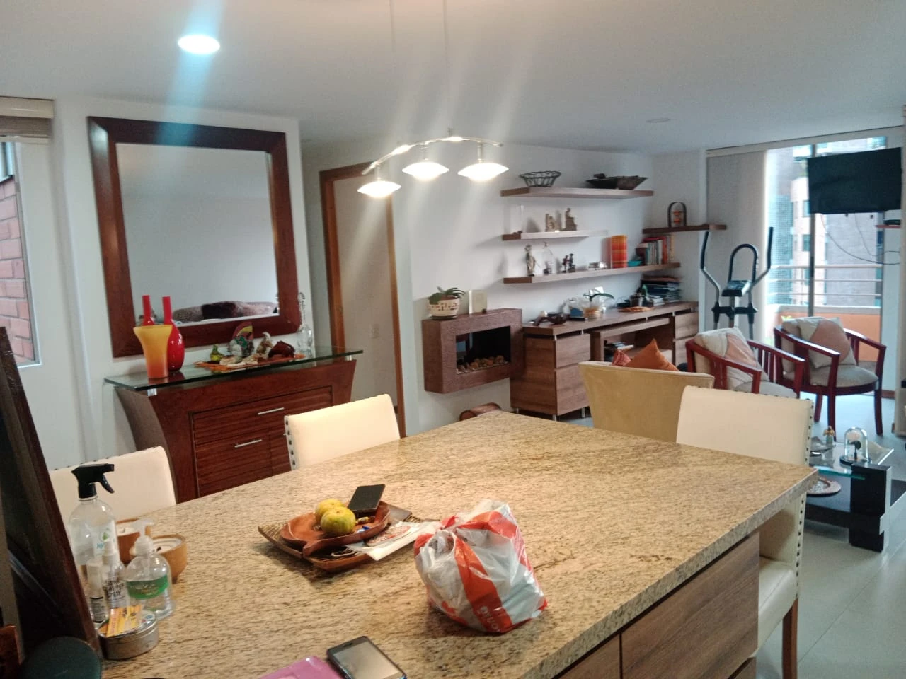 ARRIENDO APARTAMENTO AMOBLADO EN EL POBLADO