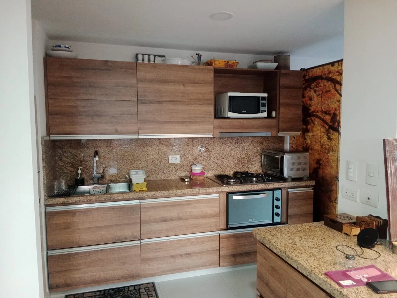 ARRIENDO APARTAMENTO AMOBLADO EN EL POBLADO