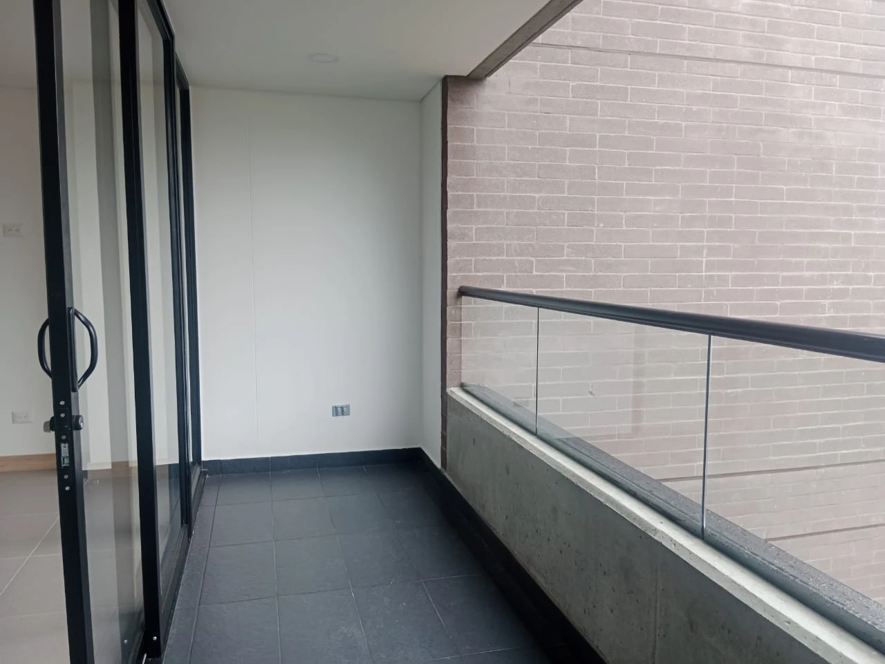 ARRIENDO APARTAMENTO EN EL POBLADO