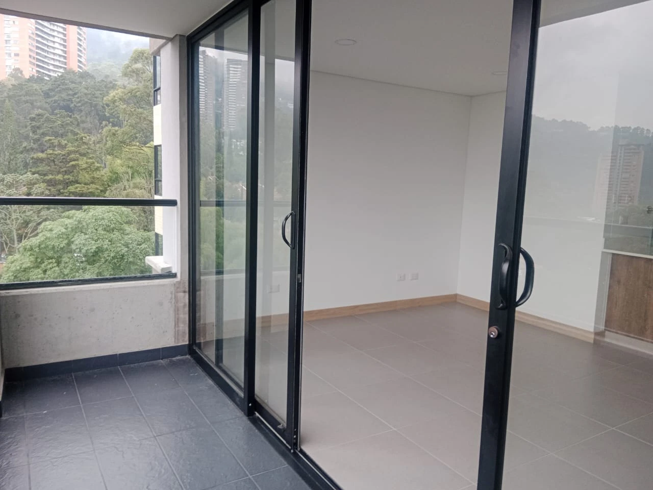 ARRIENDO APARTAMENTO EN EL POBLADO