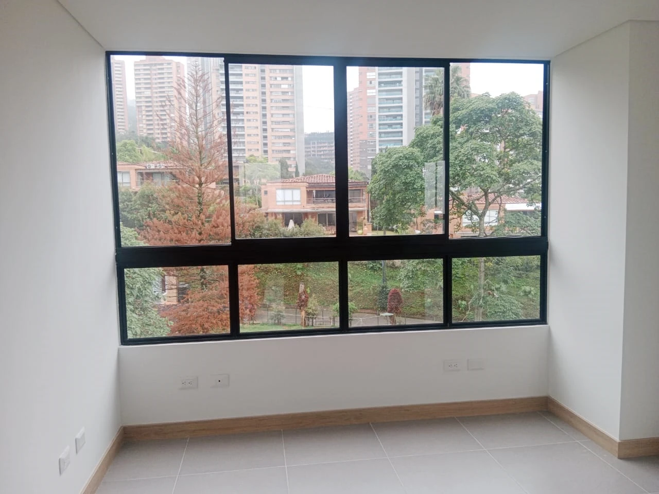 ARRIENDO APARTAMENTO EN EL POBLADO