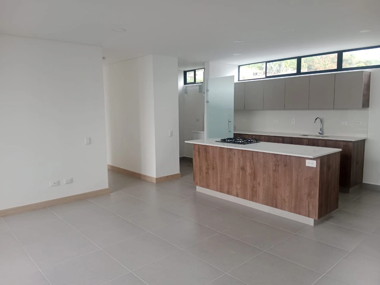 ARRIENDO APARTAMENTO EN EL POBLADO
