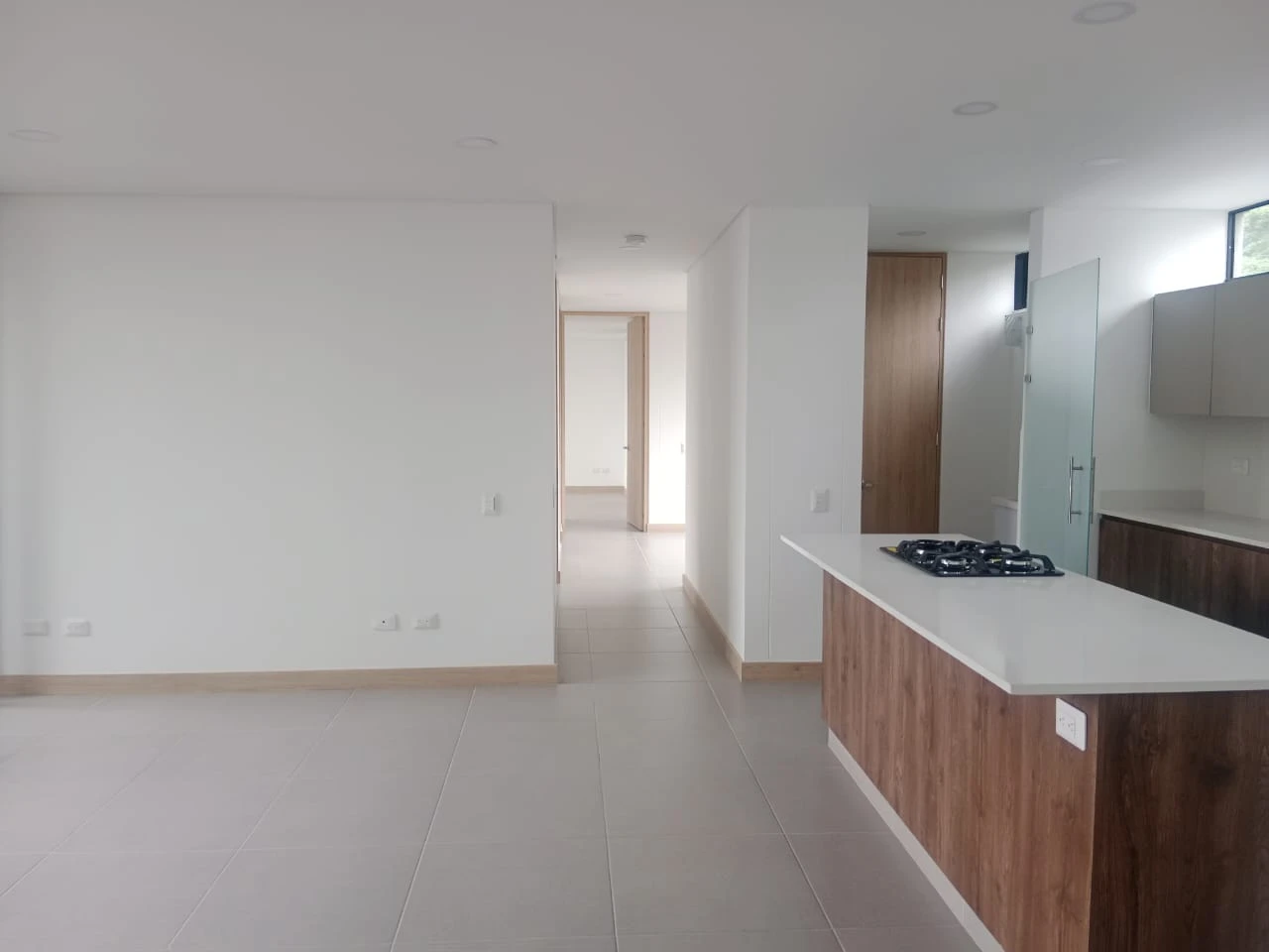 ARRIENDO APARTAMENTO EN EL POBLADO