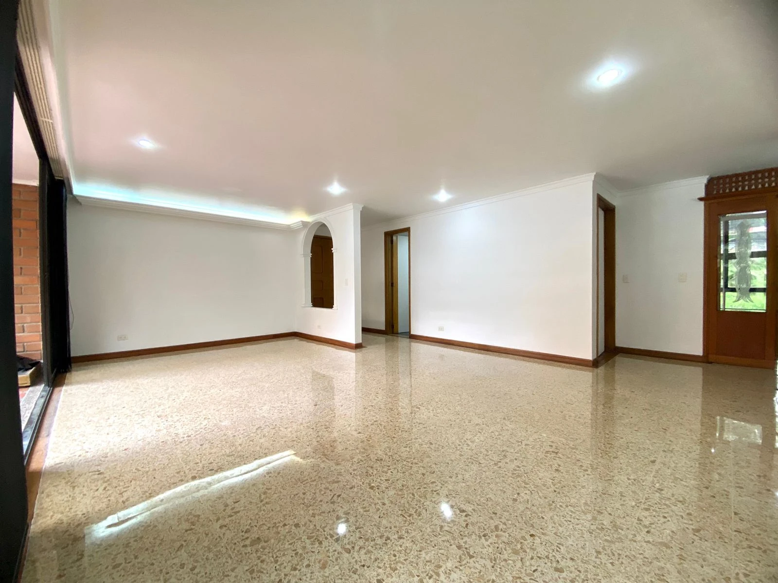 ARRIENDO APARTAMENTO EN EL POBLADO
